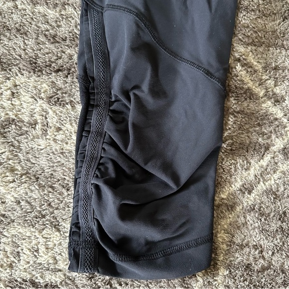 Lululemon Run For Your Life Crop 17” Leggings Black Stripe Waistband - Picture 10 of 10